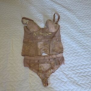 Victoria's Secret Gold Lace Bra Set